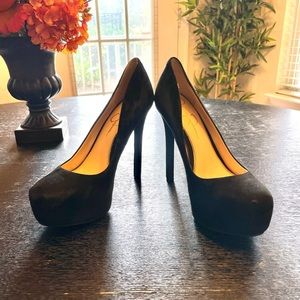 Jessica Simpson Black Suade High Heels size 7.5